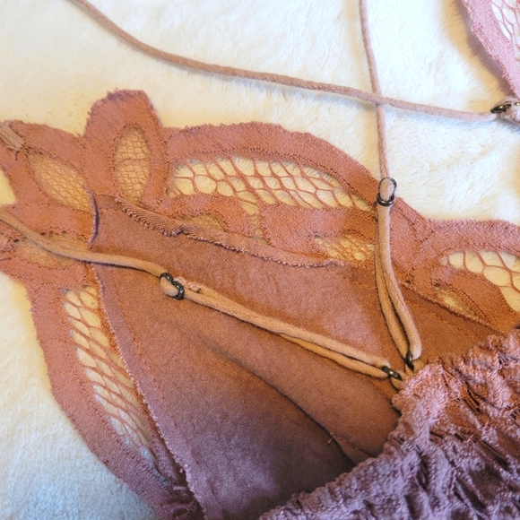 FREE PEOPLE Dusty Rose Flowy Asymmetrical Dress with Ruffles Size Small - Picture 8 of 9